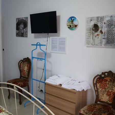 Le Tre Rose Bed & Breakfast カザマッシマ エクステリア 写真