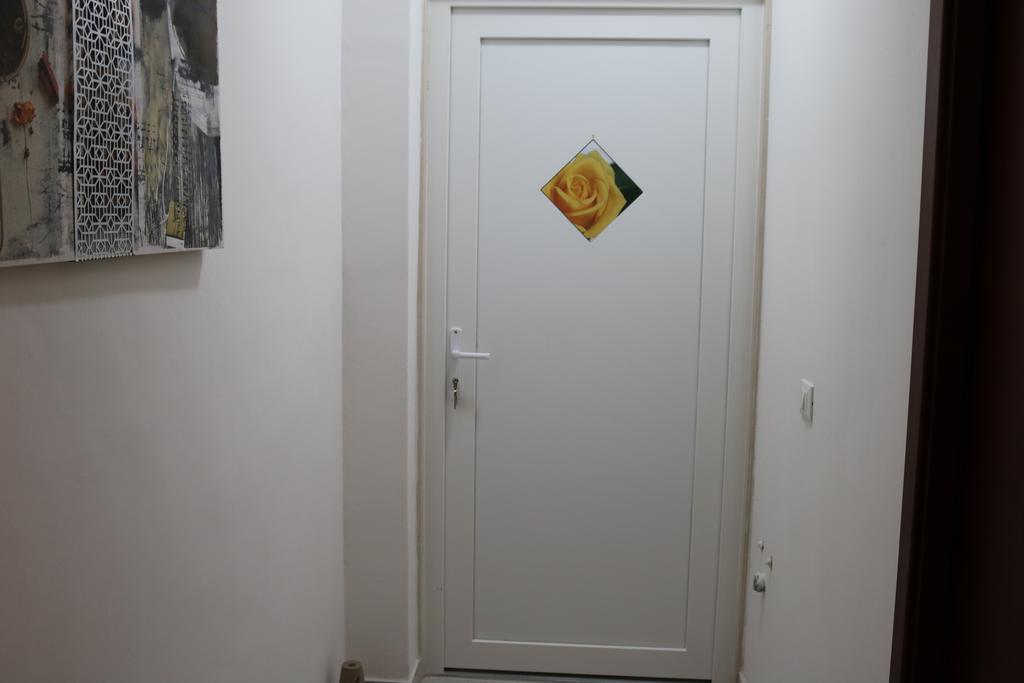 Le Tre Rose Bed & Breakfast カザマッシマ エクステリア 写真