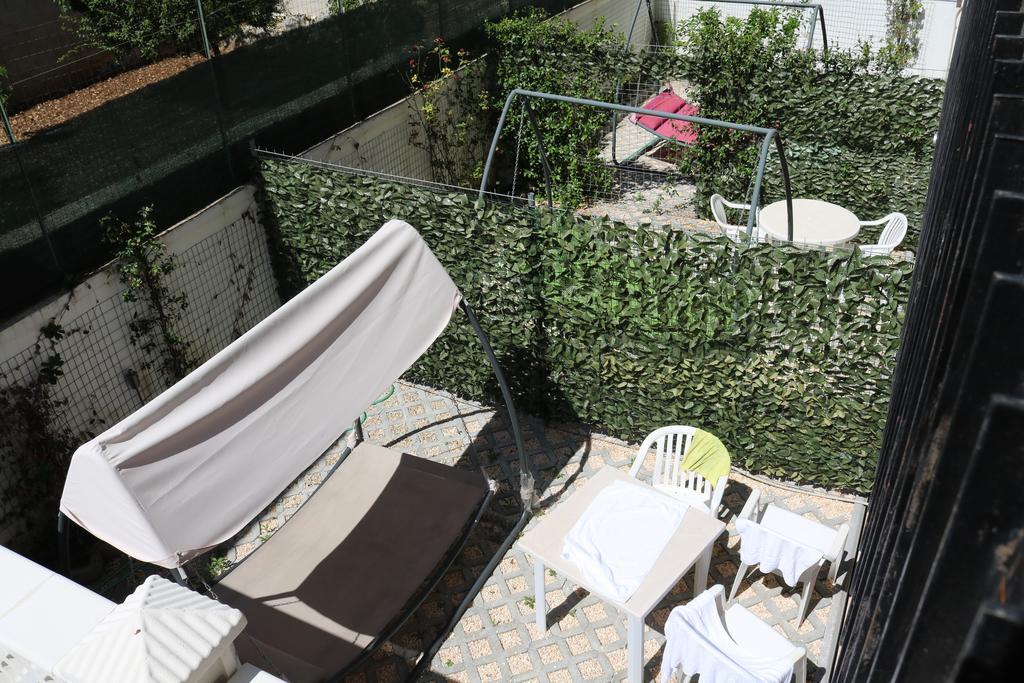 Le Tre Rose Bed & Breakfast カザマッシマ エクステリア 写真